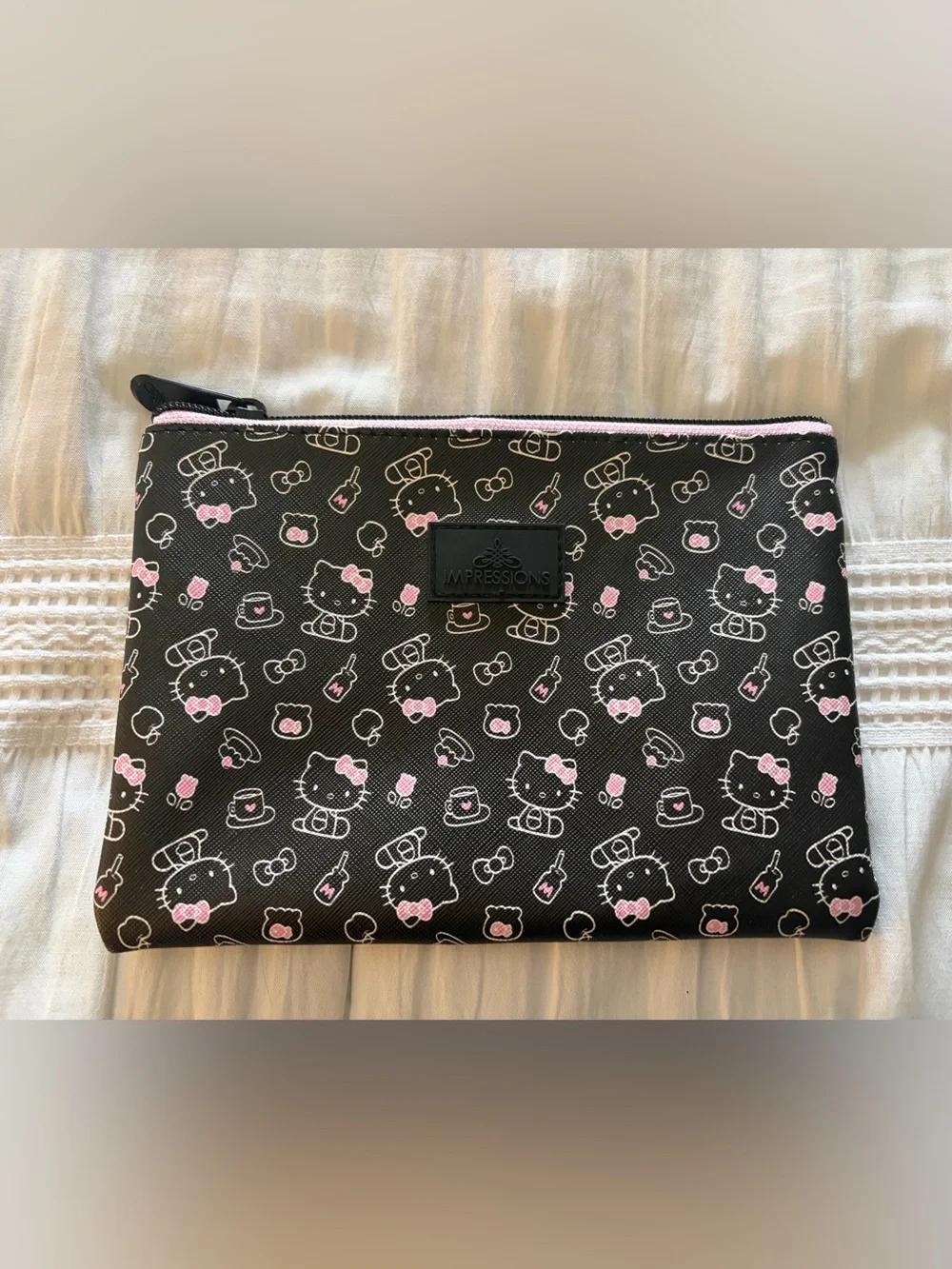 IMPRESSIONS Hello Kitty Slim Pouch Set Black/ Pink Cosmetic Makeup Bag